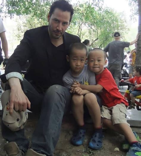 keanu reeves charity foundation|keanu reeves ehefrau.